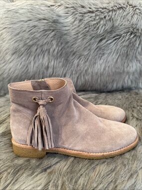 kate spade Taupe Suede Tassel Ankle Boots Size 7